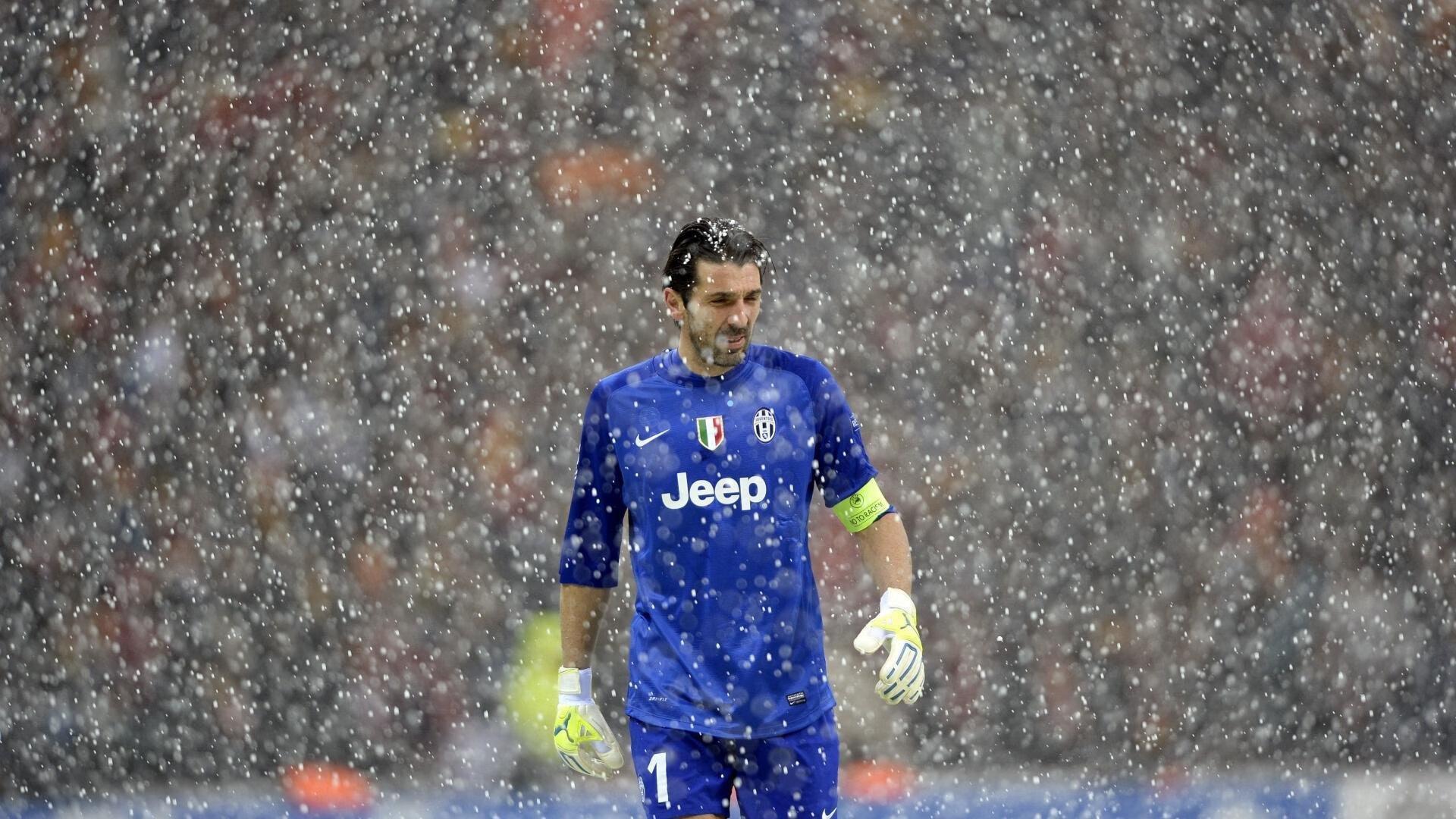 从教练席到总监室，滕哈赫的转型之路与未竟的足球梦